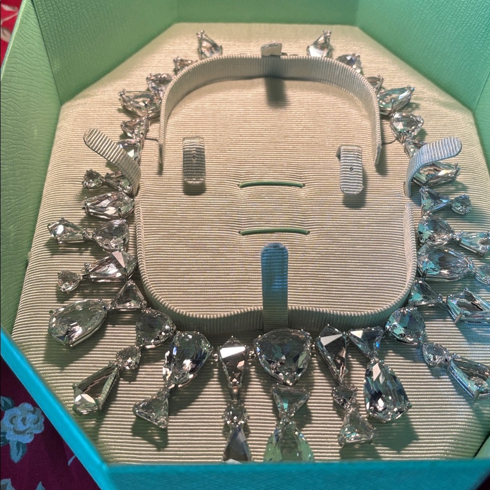 Swarovski Ariana Grande Statement Crystal Necklace discontinued $2500. Last one - Picture 10 of 17